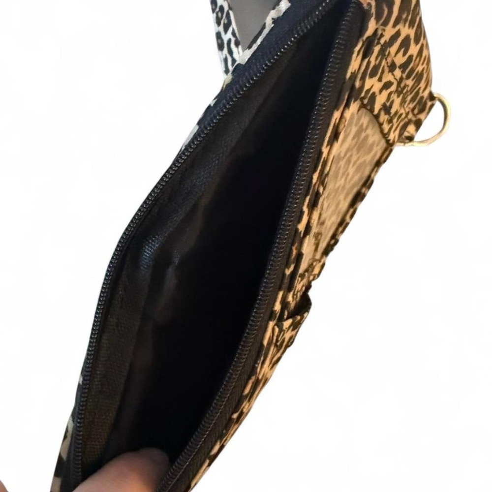 Leopard print crossbody bag with adjustable strap Cell phone holder - Picture 3 of 3